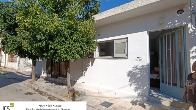 Detached house in Elefsina area