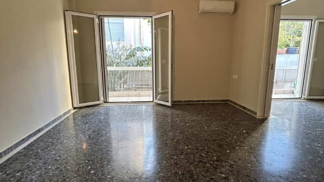 Apartment for sale in Alimos area